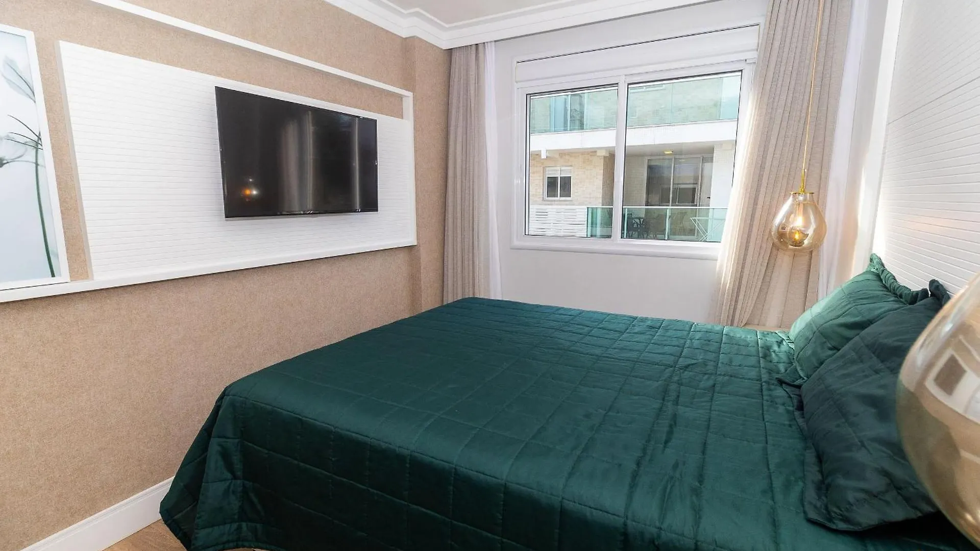 Varandas Do Atlantico 403B - Excelente Apartamento Em Condominio De Luxo A Beira Mar - Piscina Climatizada - Academia - Bombinhas Apartmán